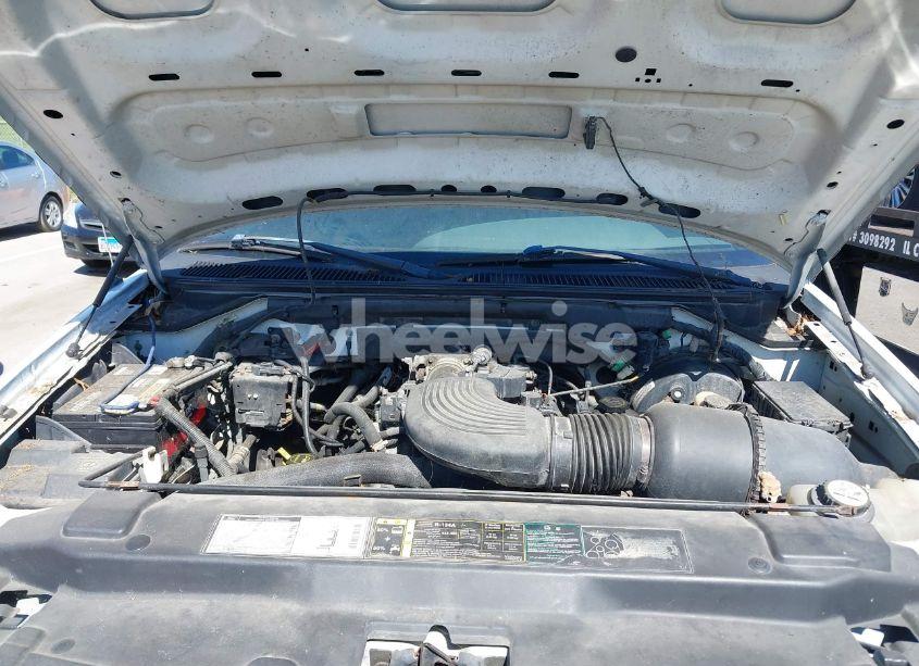 Photo 10 of 2002 Ford F-150 XL/XLT (VIN 1FTRF17W82KC70168)