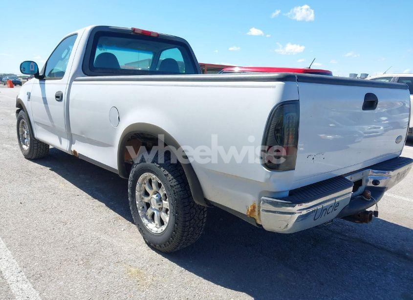 Photo 3 of 2002 Ford F-150 XL/XLT (VIN 1FTRF17W82KC70168)