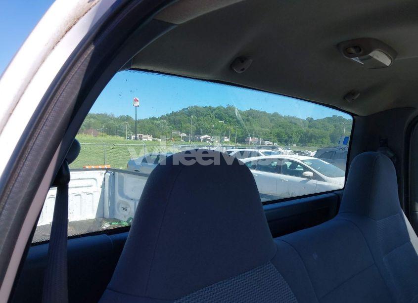 Photo 8 of 2002 Ford F-150 XL/XLT (VIN 1FTRF17W82KC70168)