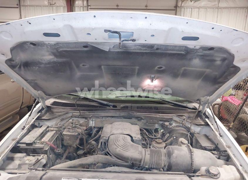 Photo 10 of 2000 Ford F-150 WORK SERIES/XL/XLT (VIN 1FTRF17W8YKB33949)