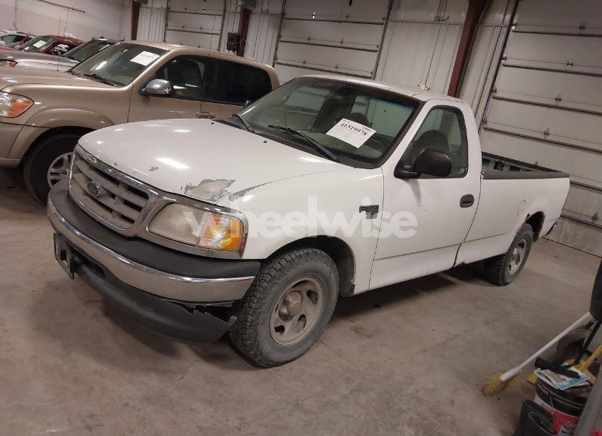 Photo 2 of 2000 Ford F-150 WORK SERIES/XL/XLT (VIN 1FTRF17W8YKB33949)