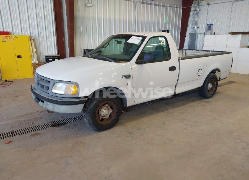 Photo 2 of 1998 Ford F-150 LARIAT/STANDARD/XL/XLT (VIN 1FTRF17Z6WKB88245)