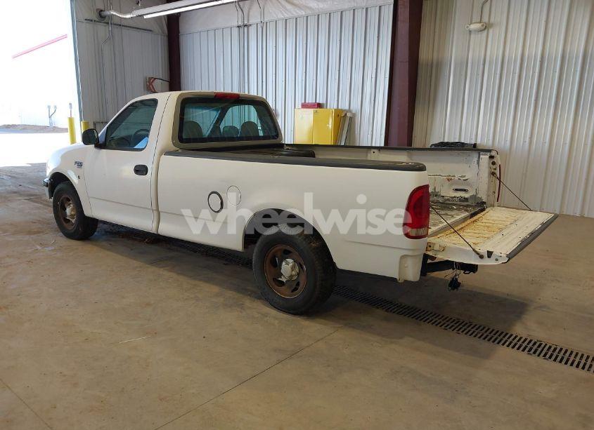 Photo 3 of 1998 Ford F-150 LARIAT/STANDARD/XL/XLT (VIN 1FTRF17Z6WKB88245)