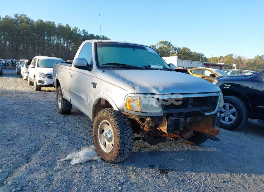 2000 Ford F-150 WORK SERIES/XL/XLT (VIN 1FTRF18W2YNC26138) main photo