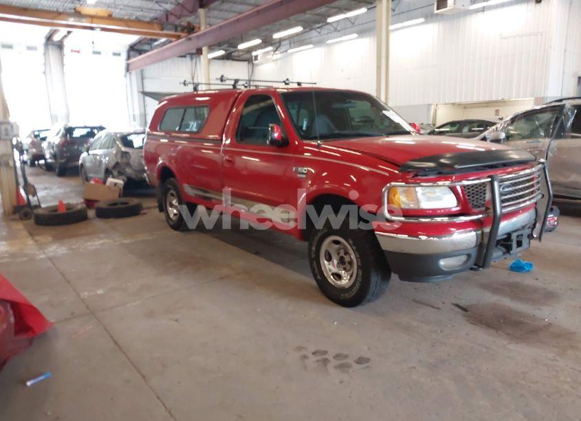 2003 Ford F-150 XL/XLT (VIN 1FTRF18W43KB15116) main photo