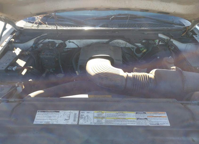 Photo 10 of 1999 Ford F-250 LARIAT/WORK SERIES/XL/XLT (VIN 1FTRF27W7XNB55847)