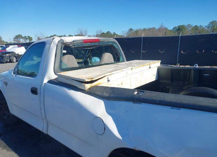 Photo 6 of 1999 Ford F-250 LARIAT/WORK SERIES/XL/XLT (VIN 1FTRF27W7XNB55847)