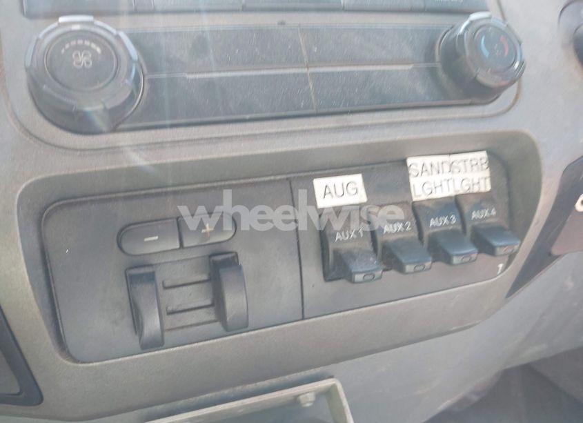 Photo 13 of 2011 Ford F-350 XLT (VIN 1FTRF3B64BEA89294)