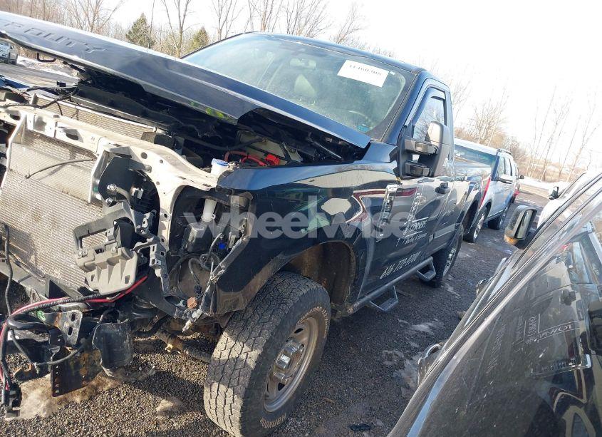 Photo 2 of 2022 Ford F-350 XL (VIN 1FTRF3B65NEC74698)