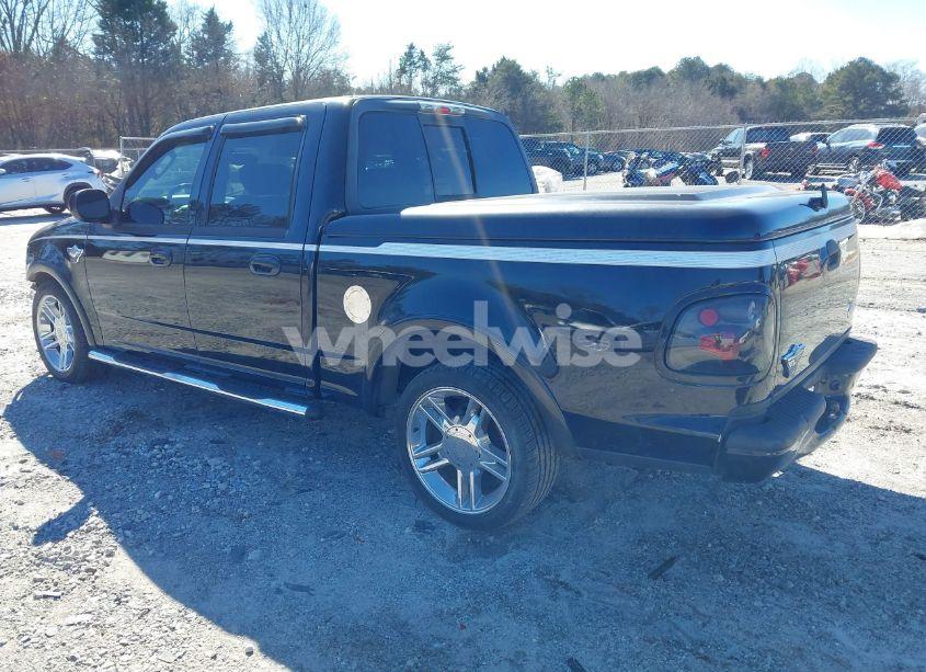 Photo 3 of 2003 Ford F-150 LARIAT (VIN 1FTRW07333KB84848)