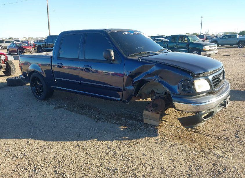 2003 Ford F-150 LARIAT/XLT (VIN 1FTRW07603KB69962) main photo