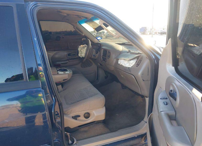 Photo 5 of 2003 Ford F-150 LARIAT/XLT (VIN 1FTRW07603KB69962)