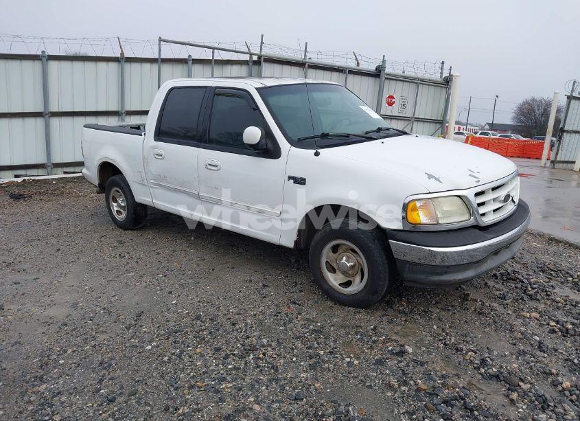 2003 Ford F-150 LARIAT/XLT (VIN 1FTRW07613KC21177) main photo