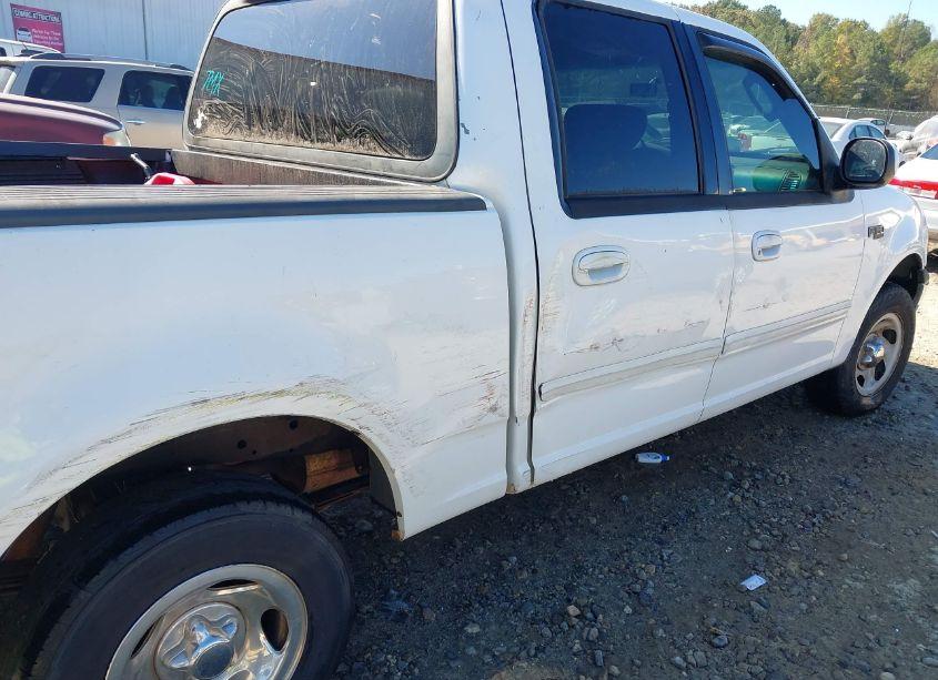 Photo 12 of 2003 Ford F-150 LARIAT/XLT (VIN 1FTRW07613KC21177)