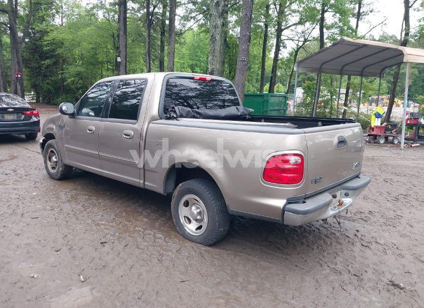 Photo 3 of 2003 Ford F-150 LARIAT/XLT (VIN 1FTRW07613KD72780)