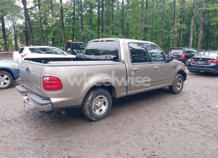 Photo 4 of 2003 Ford F-150 LARIAT/XLT (VIN 1FTRW07613KD72780)