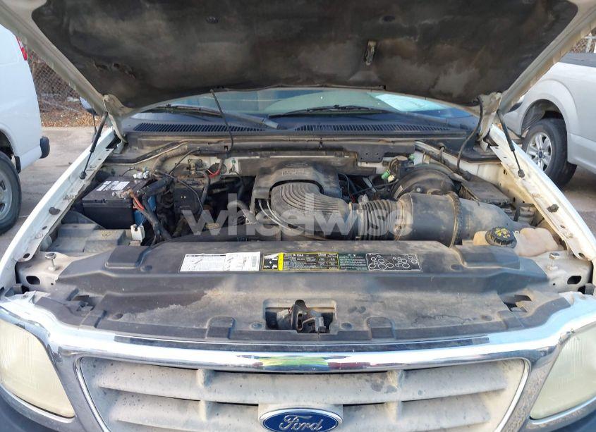 Photo 10 of 2002 Ford F-150 KING RANCH/LARIAT/XLT (VIN 1FTRW07622KB72456)