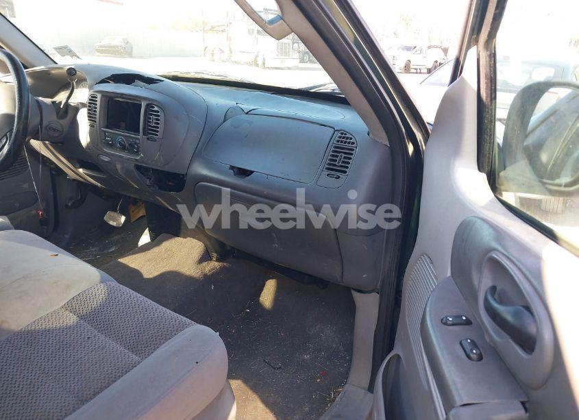 Photo 5 of 2003 Ford F-150 LARIAT/XLT (VIN 1FTRW07623KD68706)