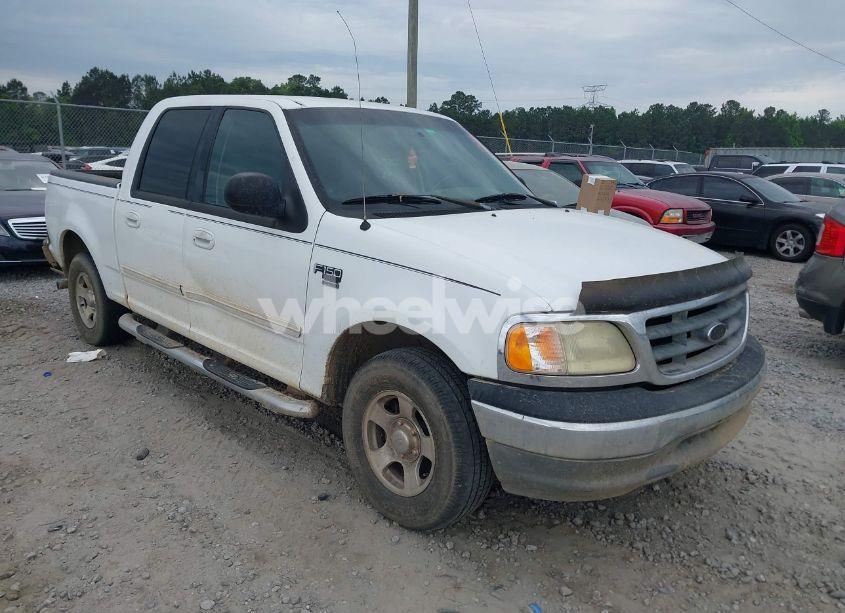2003 Ford F-150 LARIAT/XLT (VIN 1FTRW07623KD95050) main photo