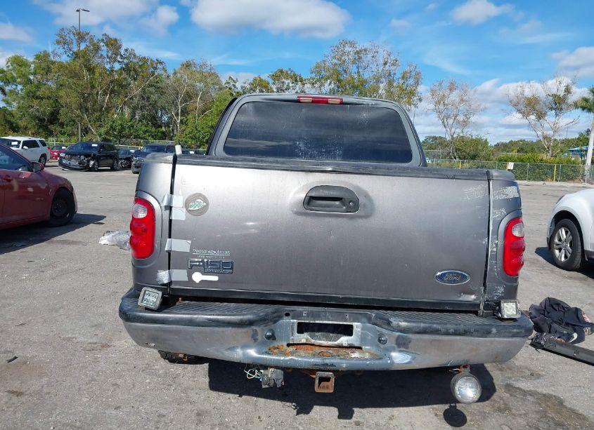 Photo 16 of 2002 Ford F-150 LARIAT/XLT (VIN 1FTRW07632KB51096)