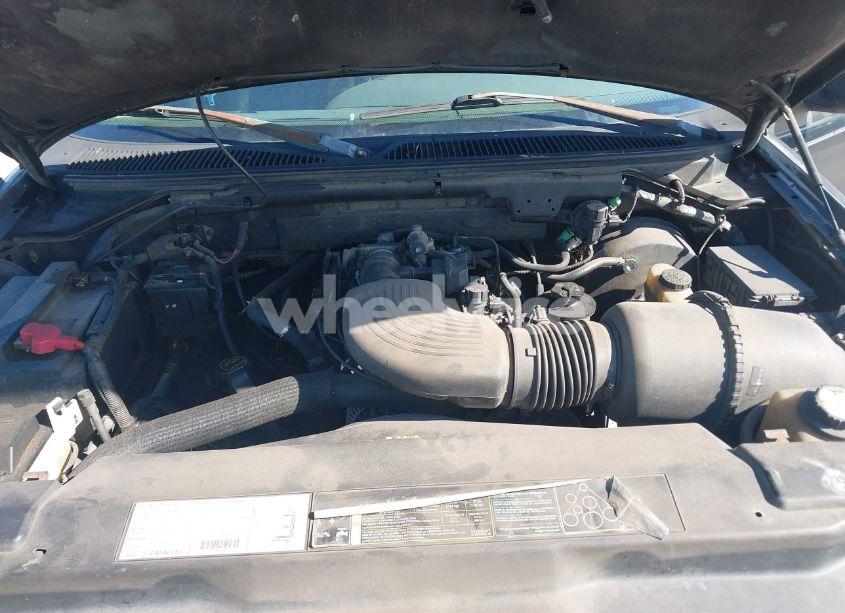 Photo 10 of 2003 Ford F-150 LARIAT/XLT (VIN 1FTRW07633KB06824)