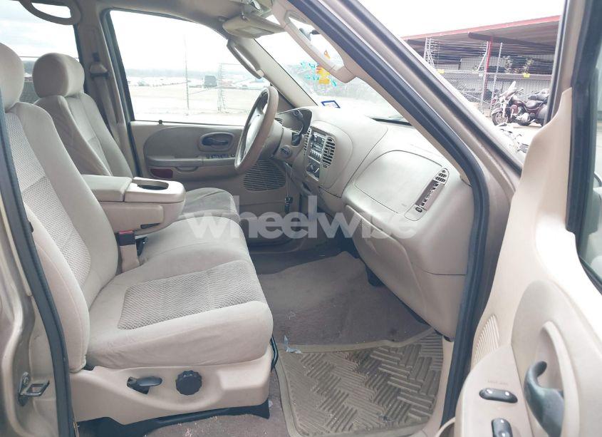 Photo 5 of 2003 Ford F-150 LARIAT/XLT (VIN 1FTRW07633KD34371)