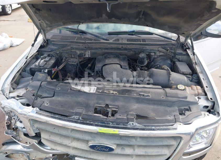 Photo 10 of 2002 Ford F-150 LARIAT/XLT (VIN 1FTRW07642KA13518)