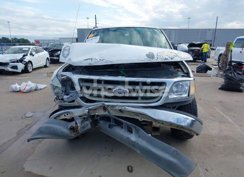 Photo 6 of 2002 Ford F-150 LARIAT/XLT (VIN 1FTRW07642KA13518)