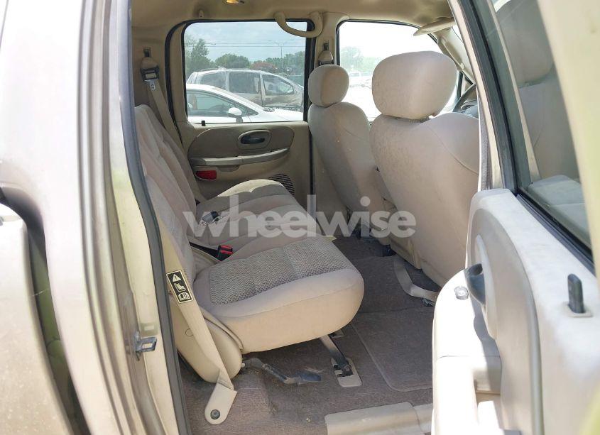 Photo 8 of 2003 Ford F-150 LARIAT/XLT (VIN 1FTRW07643KB31926)