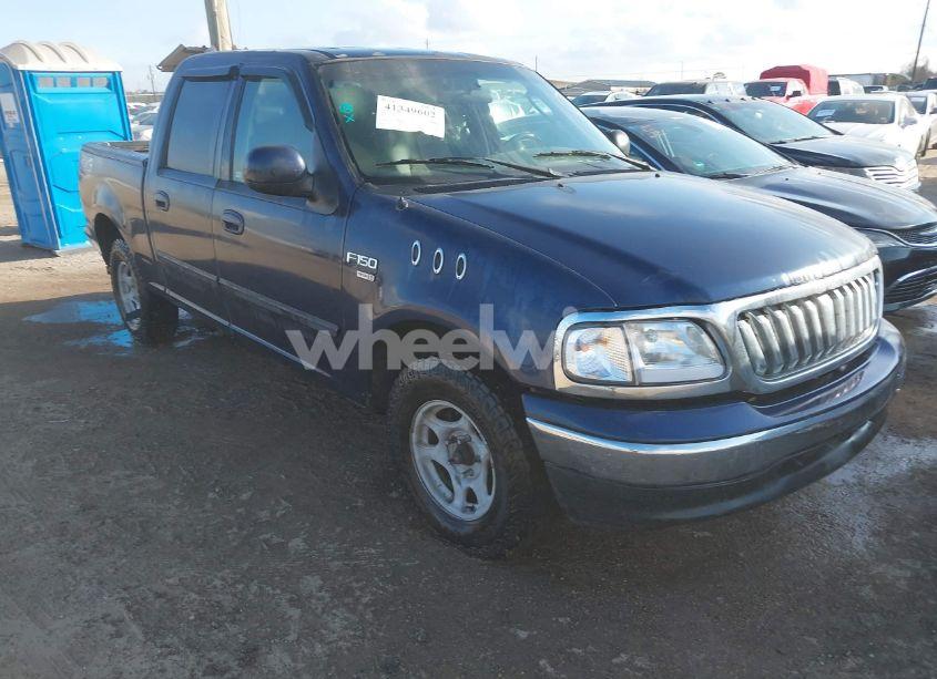 2003 Ford F-150 LARIAT/XLT (VIN 1FTRW07643KD70294) main photo