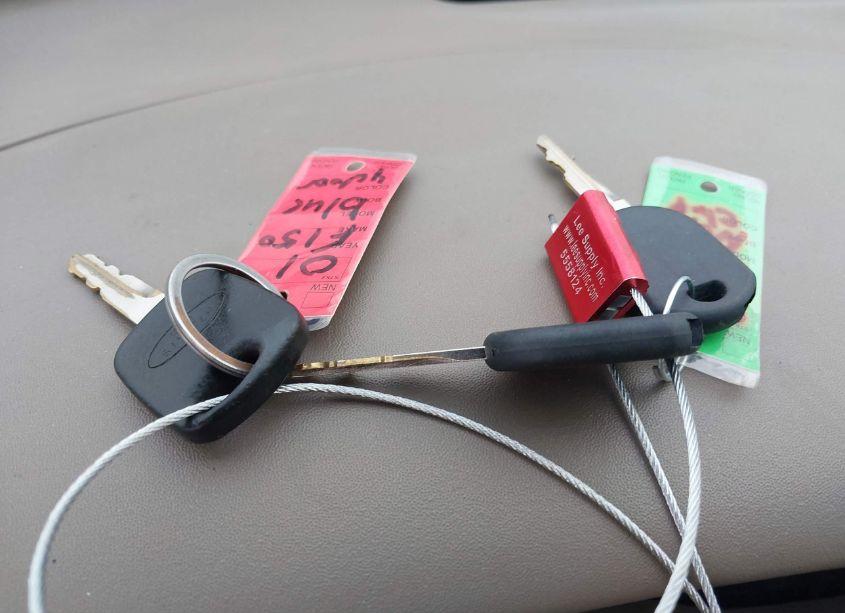 Photo 11 of 2001 Ford F-150 HARLEY-DAVIDSON EDITION/KING RANCH EDITION/LARIAT/XLT (VIN 1FTRW07651KC06579)