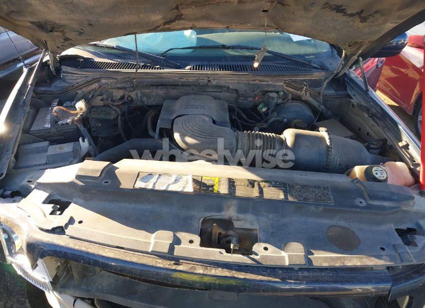 Photo 10 of 2002 Ford F-150 LARIAT/XLT (VIN 1FTRW07652KB35739)