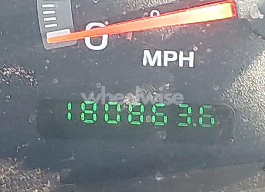 Photo 16 of 2002 Ford F-150 LARIAT/XLT (VIN 1FTRW07652KB35739)