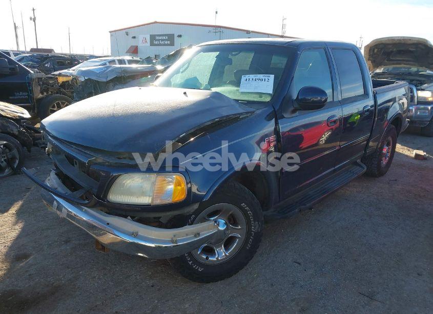 Photo 2 of 2002 Ford F-150 LARIAT/XLT (VIN 1FTRW07652KB35739)