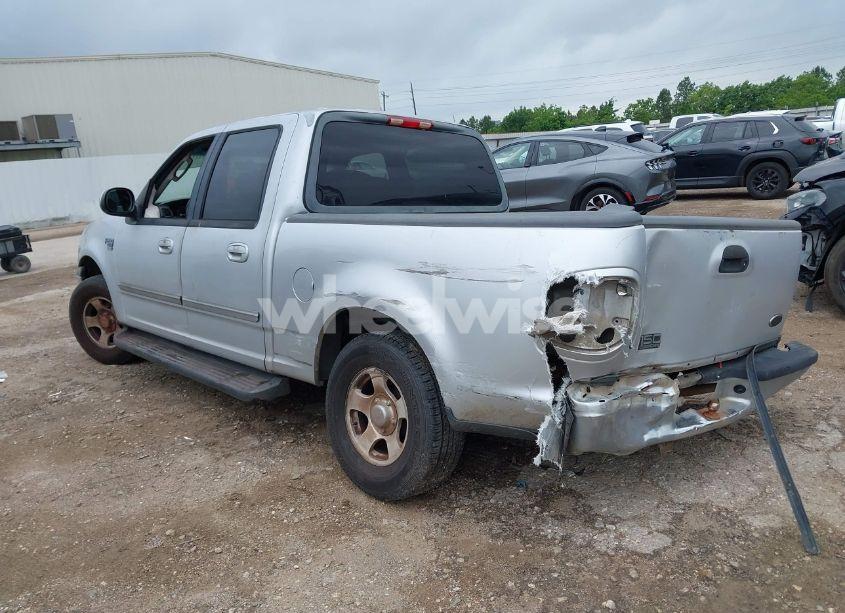 Photo 3 of 2002 Ford F-150 LARIAT/XLT (VIN 1FTRW07652KC87245)