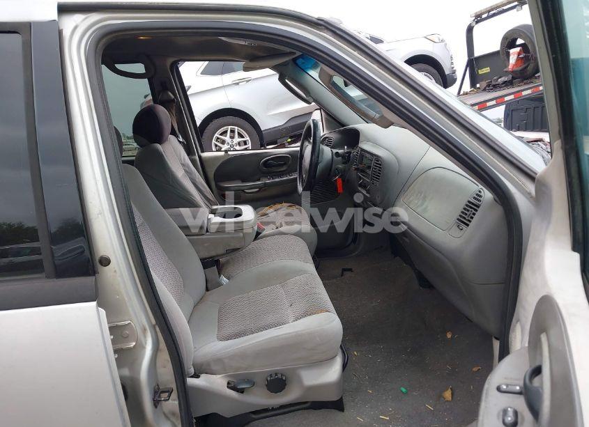 Photo 5 of 2002 Ford F-150 LARIAT/XLT (VIN 1FTRW07652KC87245)