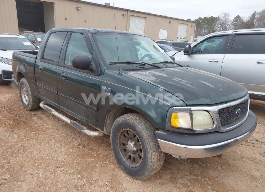 2003 Ford F-150 LARIAT/XLT (VIN 1FTRW07653KB98681) main photo