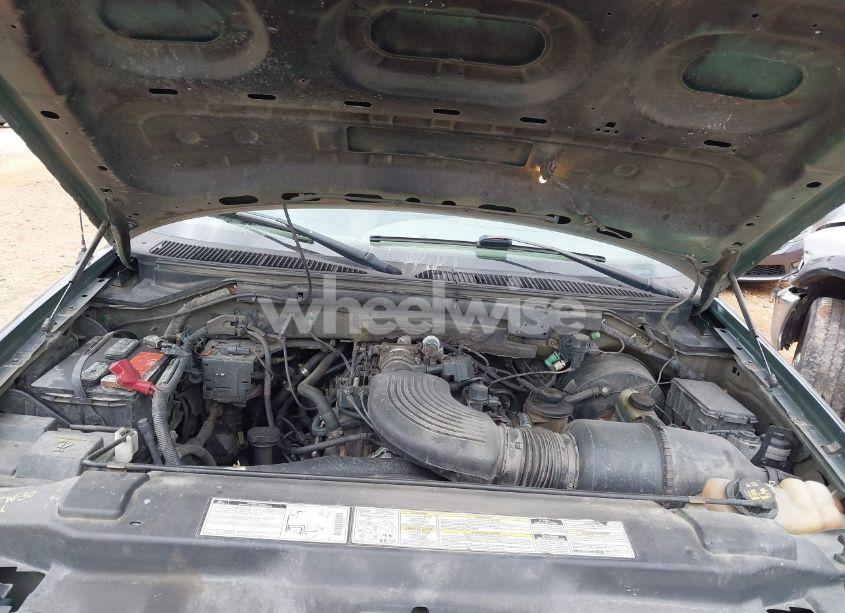 Photo 10 of 2003 Ford F-150 LARIAT/XLT (VIN 1FTRW07653KB98681)