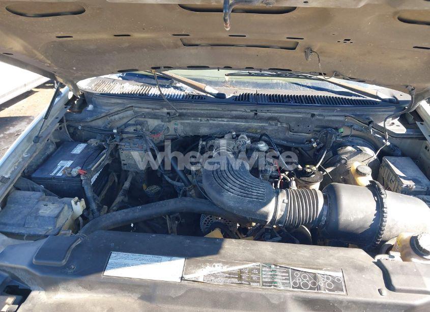 Photo 10 of 2003 Ford F-150 LARIAT/XLT (VIN 1FTRW07653KC39682)