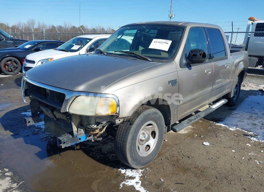 Photo 2 of 2003 Ford F-150 LARIAT/XLT (VIN 1FTRW07653KC39682)