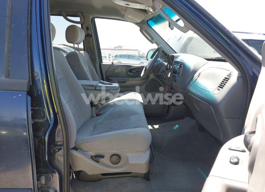 Photo 5 of 2003 Ford F-150 LARIAT/XLT (VIN 1FTRW07653KD34288)