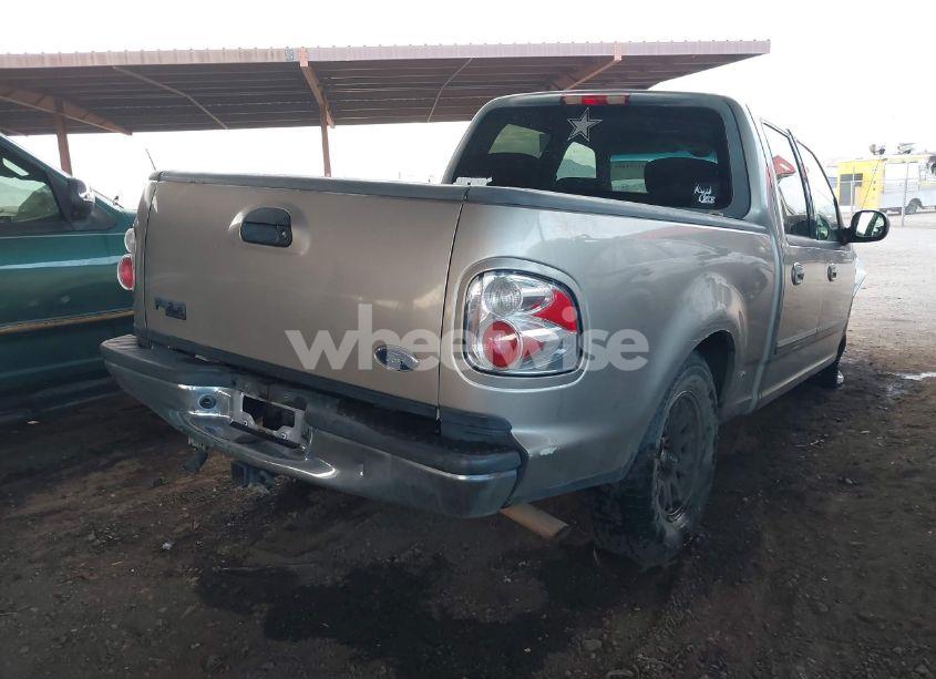 Photo 4 of 2001 Ford F-150 HARLEY-DAVIDSON EDITION/KING RANCH EDITION/LARIAT/XLT (VIN 1FTRW07661KC13606)