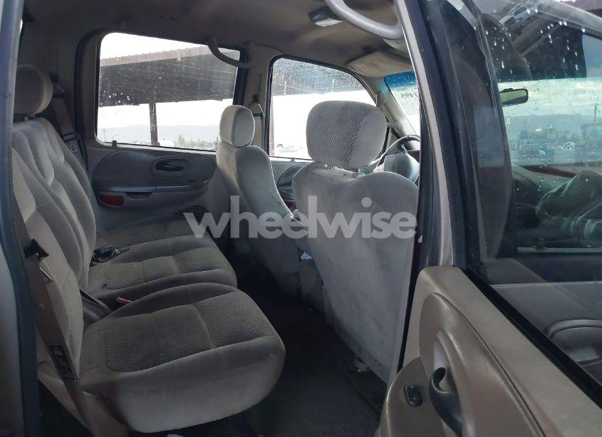 Photo 8 of 2001 Ford F-150 HARLEY-DAVIDSON EDITION/KING RANCH EDITION/LARIAT/XLT (VIN 1FTRW07661KC13606)