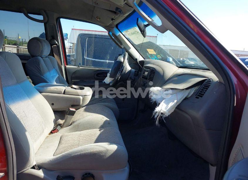 Photo 5 of 2002 Ford F-150 LARIAT/XLT (VIN 1FTRW07662KC56246)