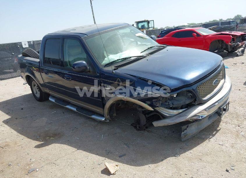 2003 Ford F-150 LARIAT/XLT (VIN 1FTRW07663KC59813) main photo