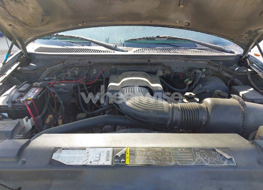 Photo 10 of 2002 Ford F-150 LARIAT/XLT (VIN 1FTRW07672KA05249)