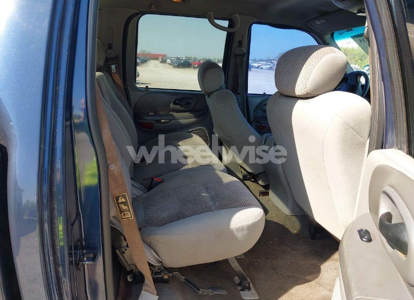 Photo 8 of 2002 Ford F-150 LARIAT/XLT (VIN 1FTRW07672KA05249)