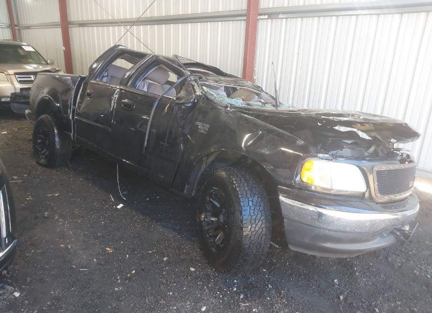 2003 Ford F-150 LARIAT/XLT (VIN 1FTRW07673KC50571) main photo