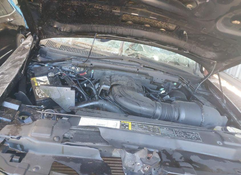 Photo 10 of 2003 Ford F-150 LARIAT/XLT (VIN 1FTRW07673KC50571)