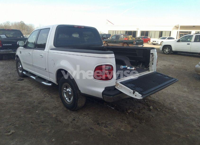Photo 3 of 2003 Ford F-150 LARIAT/XLT (VIN 1FTRW07673KD25785)